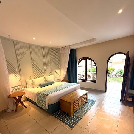 Neptune Paradise Beach Resort & Spa Galu Exteriér fotografie