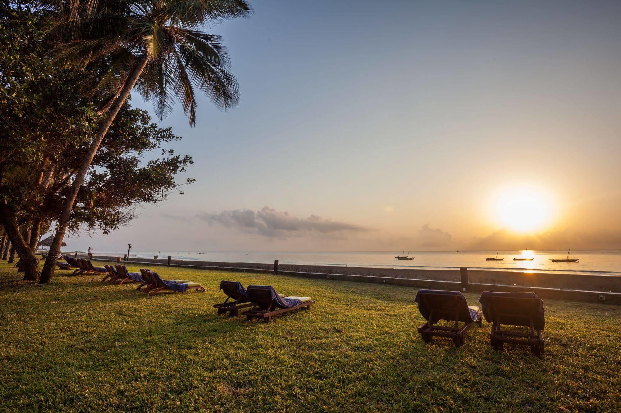 Neptune Paradise Beach Resort & Spa Galu Exteriér fotografie